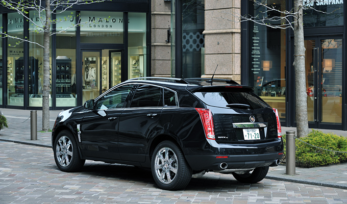キャデラック SRX クロスオーバー
