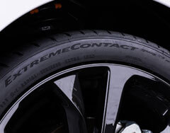 Continental  ExtremeContact DWS06 PLUS