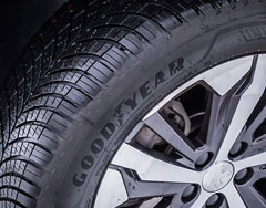 GOODYEAR VECTOR 4SEASONS GEN-3