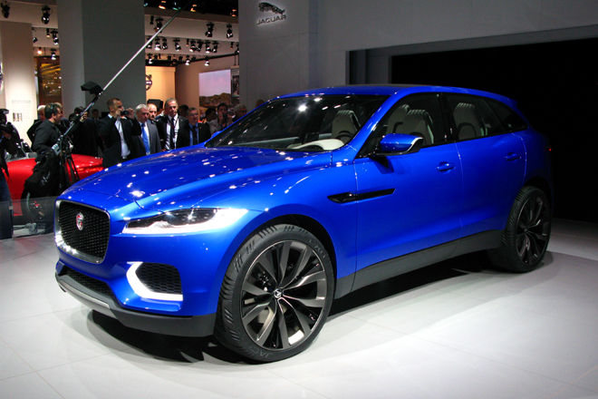 ジャガーが初のSUV「C-X17」を披露【フランクフルトショー2013