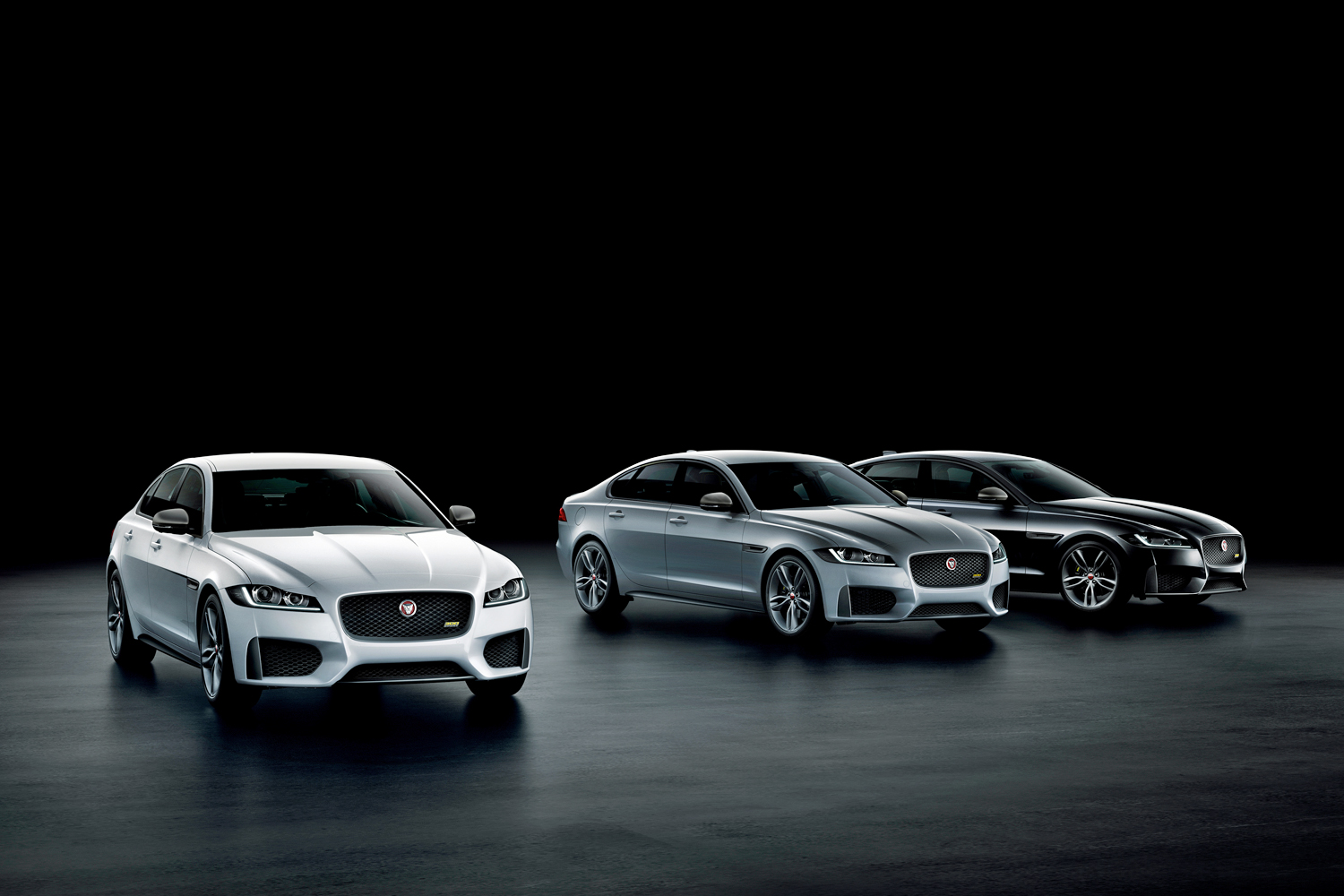 ジャガーXF」の2019年モデル受注開始 【ニュース】 - webCG