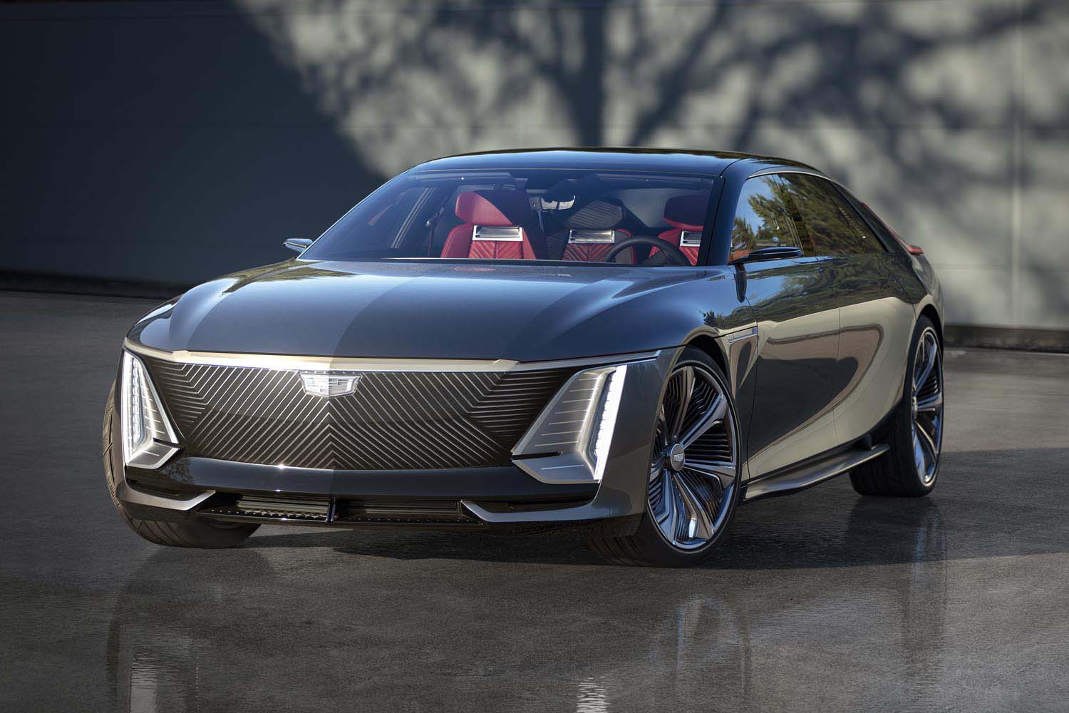 キャデラックが最高級EV「セレスティック」のショーカーを公開