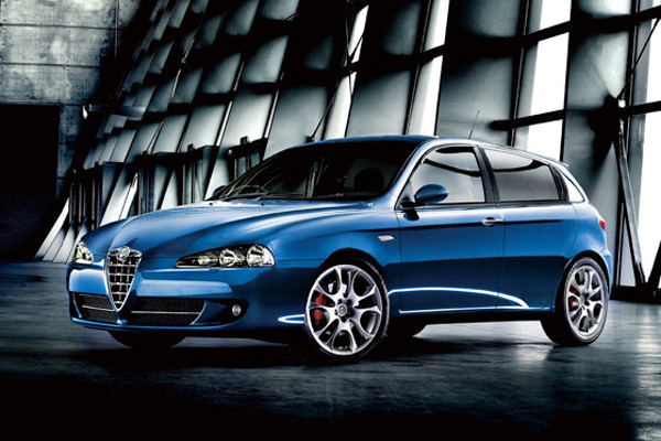 【お値下げしました！】内側レースのロイヤルチエ　ファーボレロ 内側レース素材のロイヤルチエ ファーボレロ CHIE IMAI