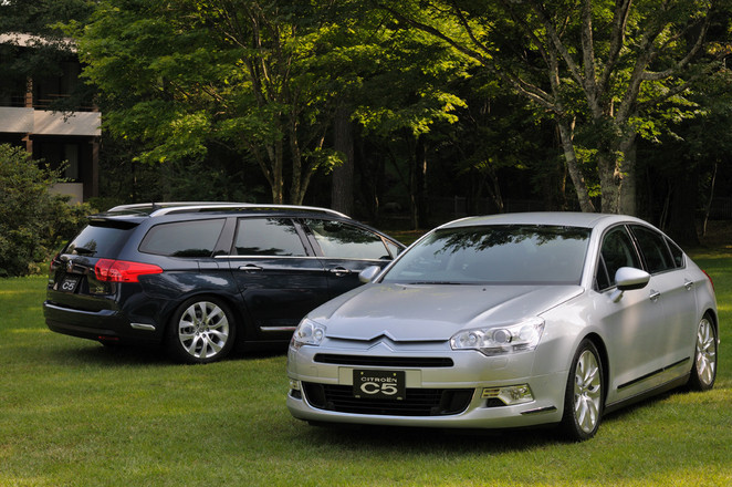 シトロエンC5 3.0エクスクルーシブ（FF/6AT）／ツアラー 3.0