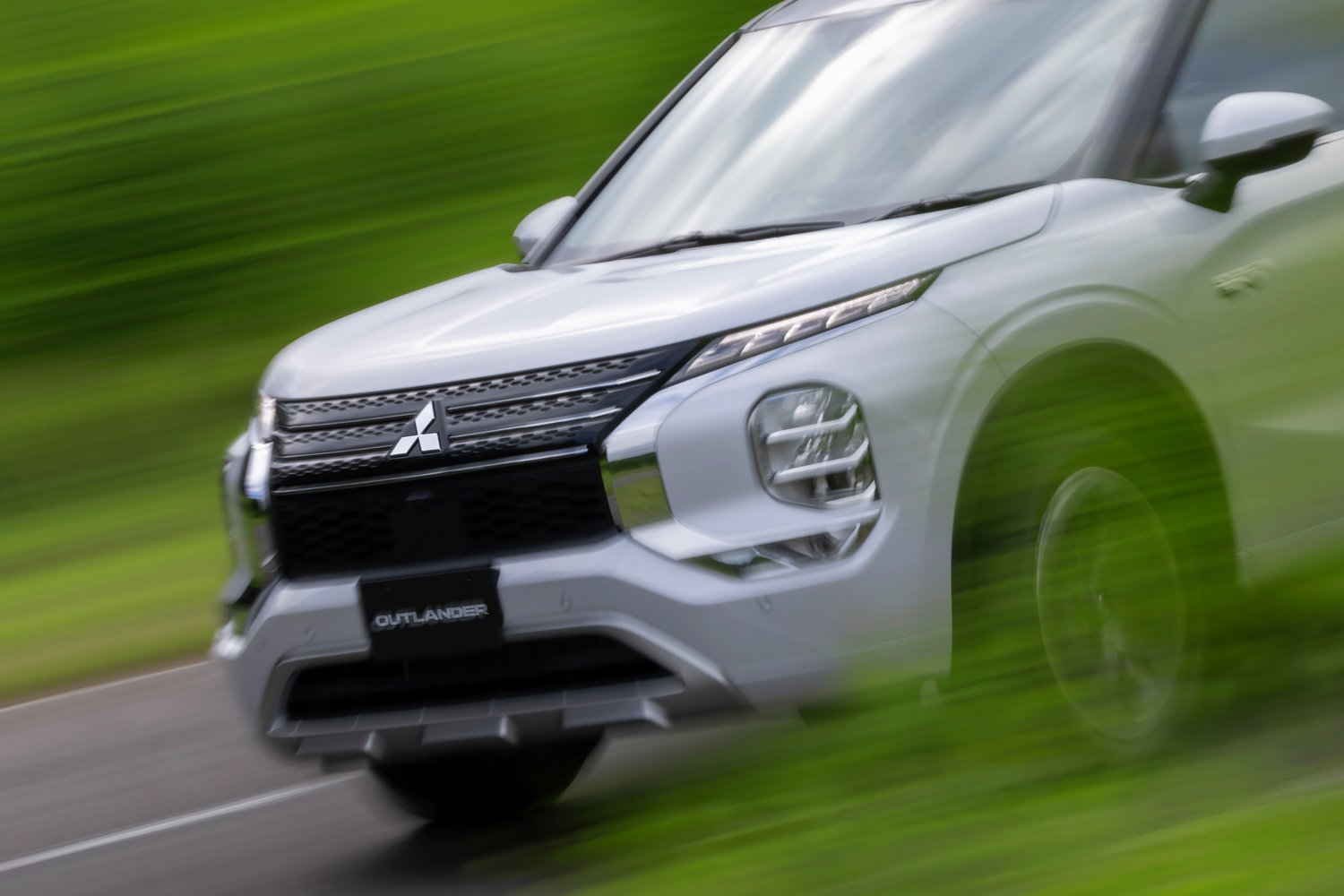 未来は意外と明るいかも Evとphevのパイオニア 三菱自動車の今とこれから Webcg