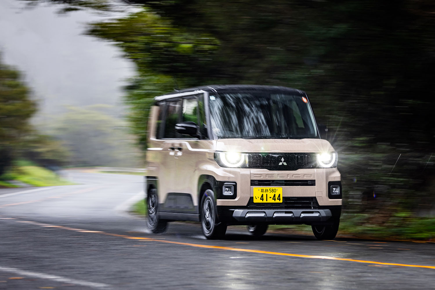 三菱デリカミニTプレミアム DELIMARUパッケージ（4WD/CVT）【試乗記】