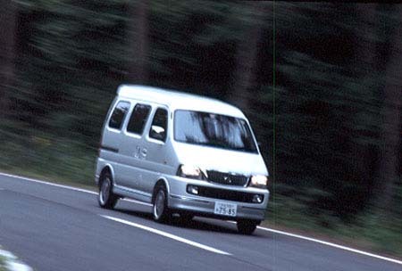 スズキ・エブリイランディXC 2WD（4AT）【試乗記】 『どんな路地にでも