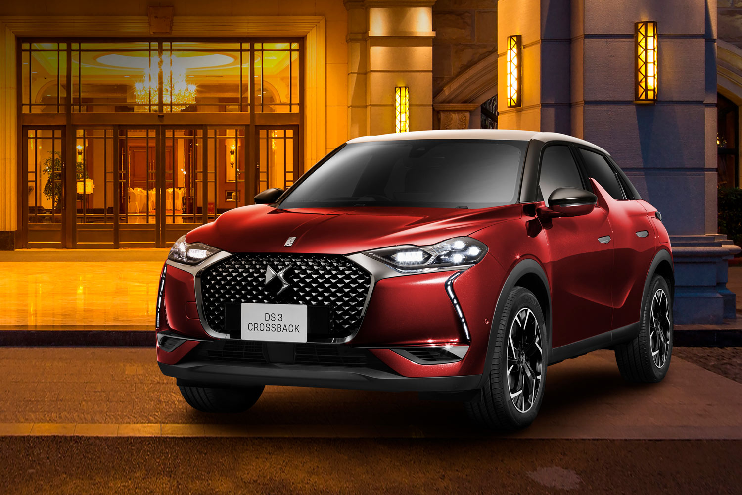 DS 3クロスバック」の特別仕様車「ソーシック レザーエディション