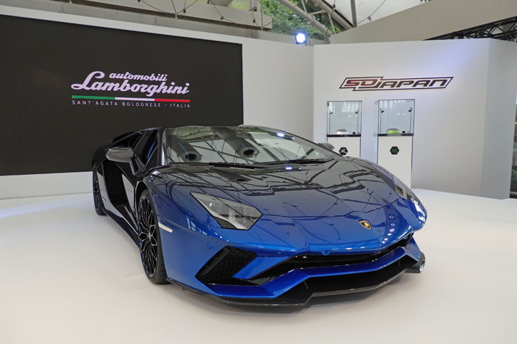 ランボルギーニ、「アヴェンタドールSロードスター」を日本初公開
