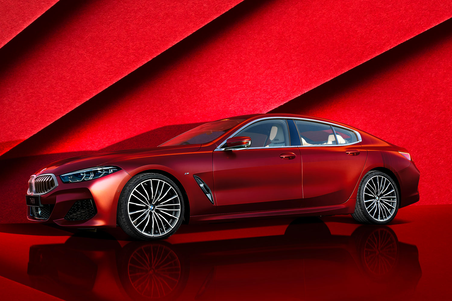 BMW 8シリーズ グランクーペ」に販売期間限定の特別仕様車