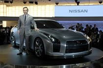 東京モーターショー2005】最も注目される1台「日産 GT-Rプロト」登場