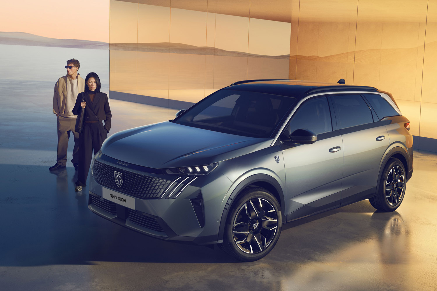 3列7シートレイアウトのSUV 新型「プジョー5008」発売 【ニュース