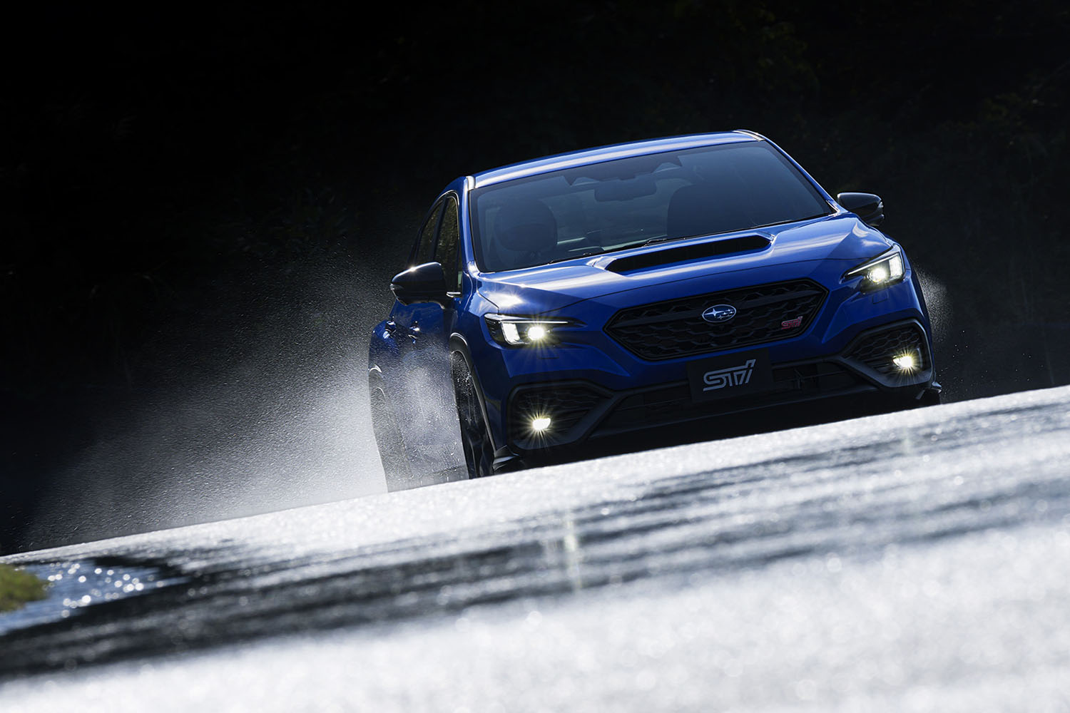 スバルWRX」に6段MT搭載のコンプリートカー「STI Sport#」登場 600台