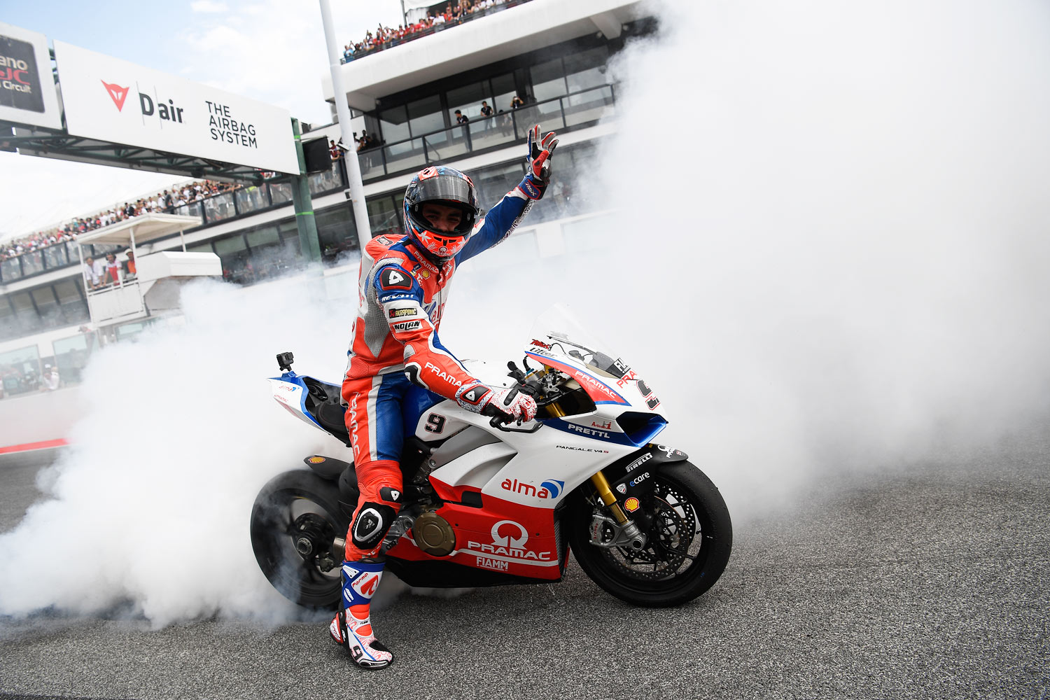 第519回 2年に1度のドゥカティの祭典 熱狂の ワールド ドゥカティ ウイーク をリポート エディターから一言 Webcg