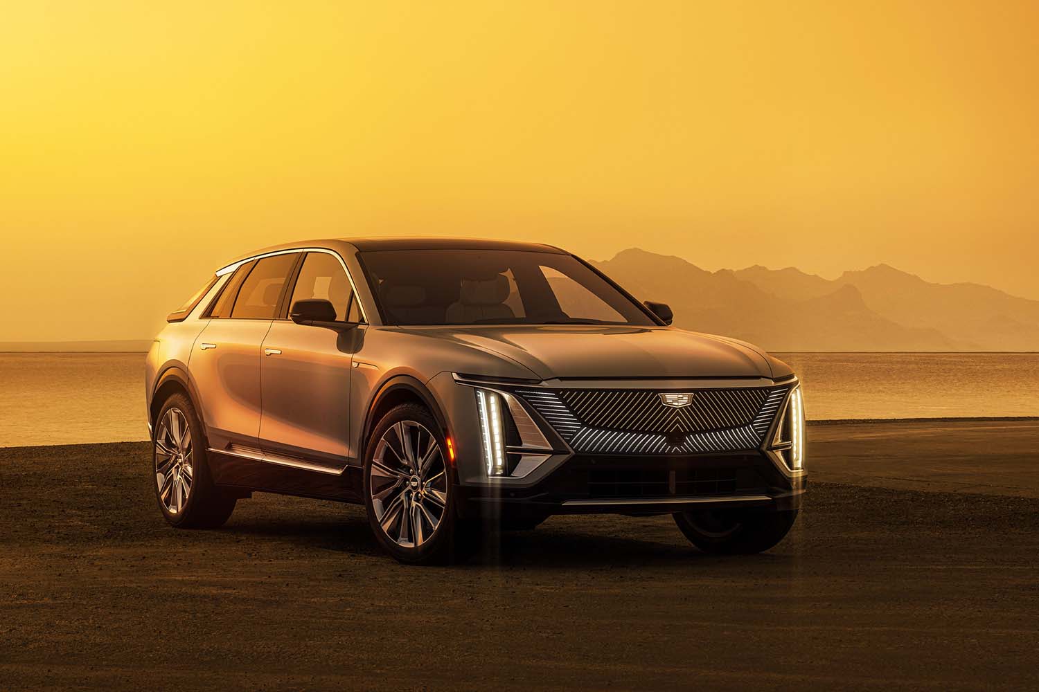 ゼネラルモーターズが右ハンドルの「キャデラック・リリック」発表