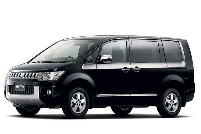 三菱「デリカD:5」のFF車が2リッターに 【ニュース】 - webCG