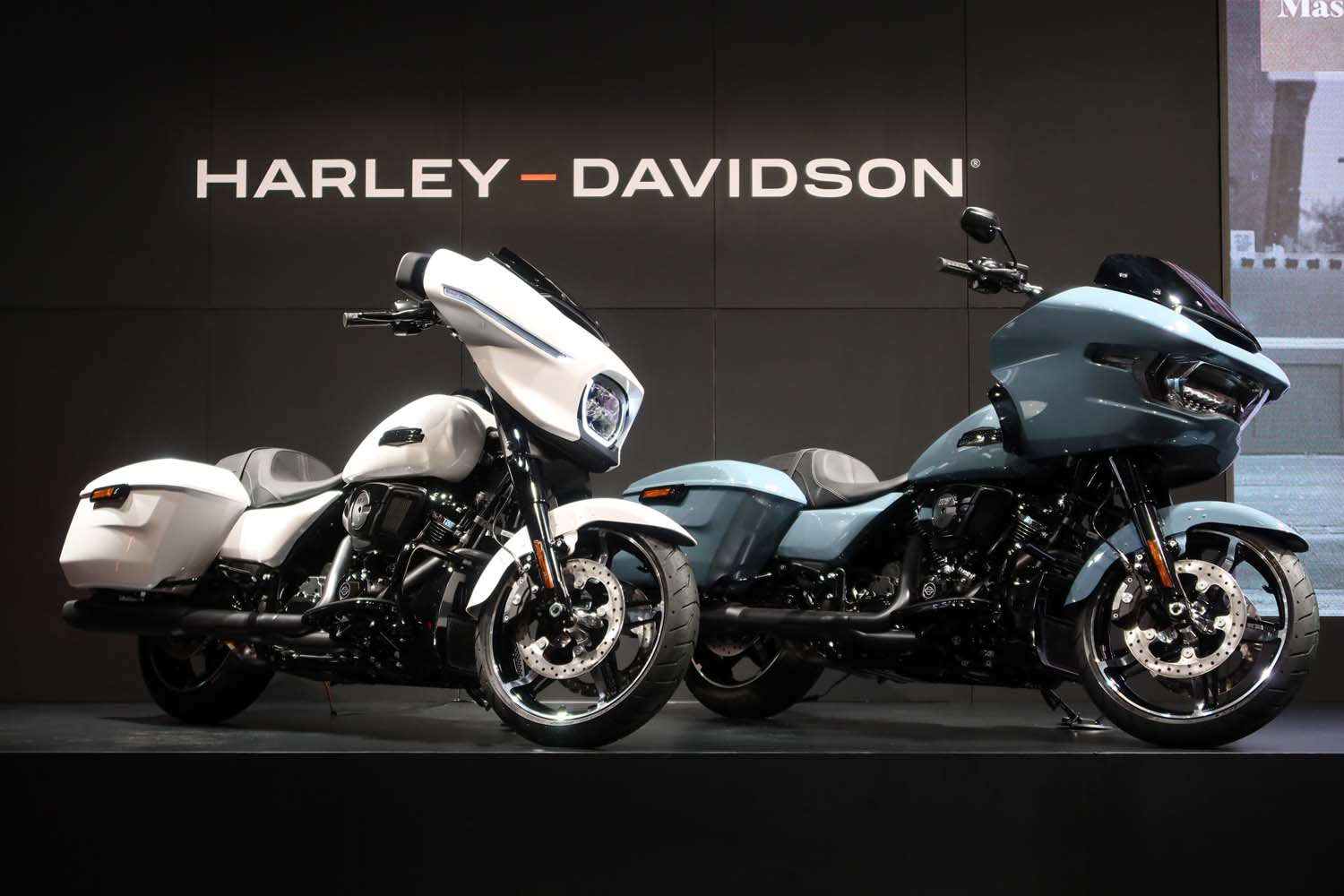 ロードグライド2024年純正シート