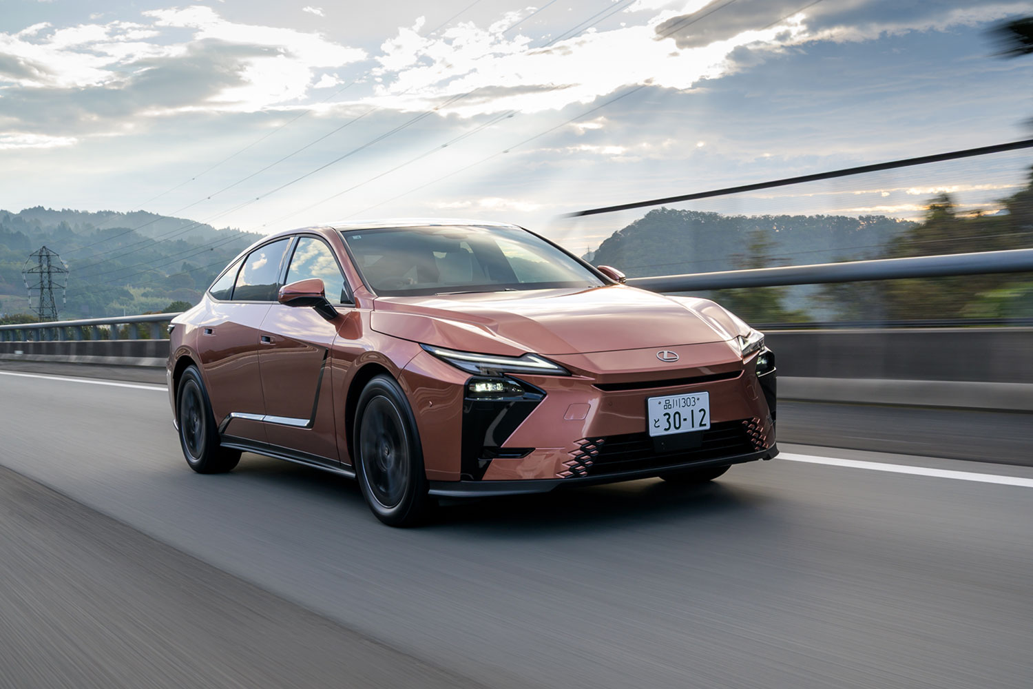 レクサスES350h（FF/CVT）【試乗記】