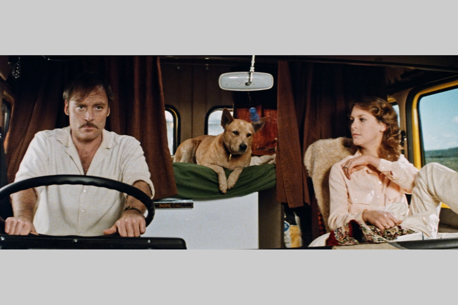 第284回:殺人事件? トレーラーが荒野を走って犯人を追う 『ロードゲーム』