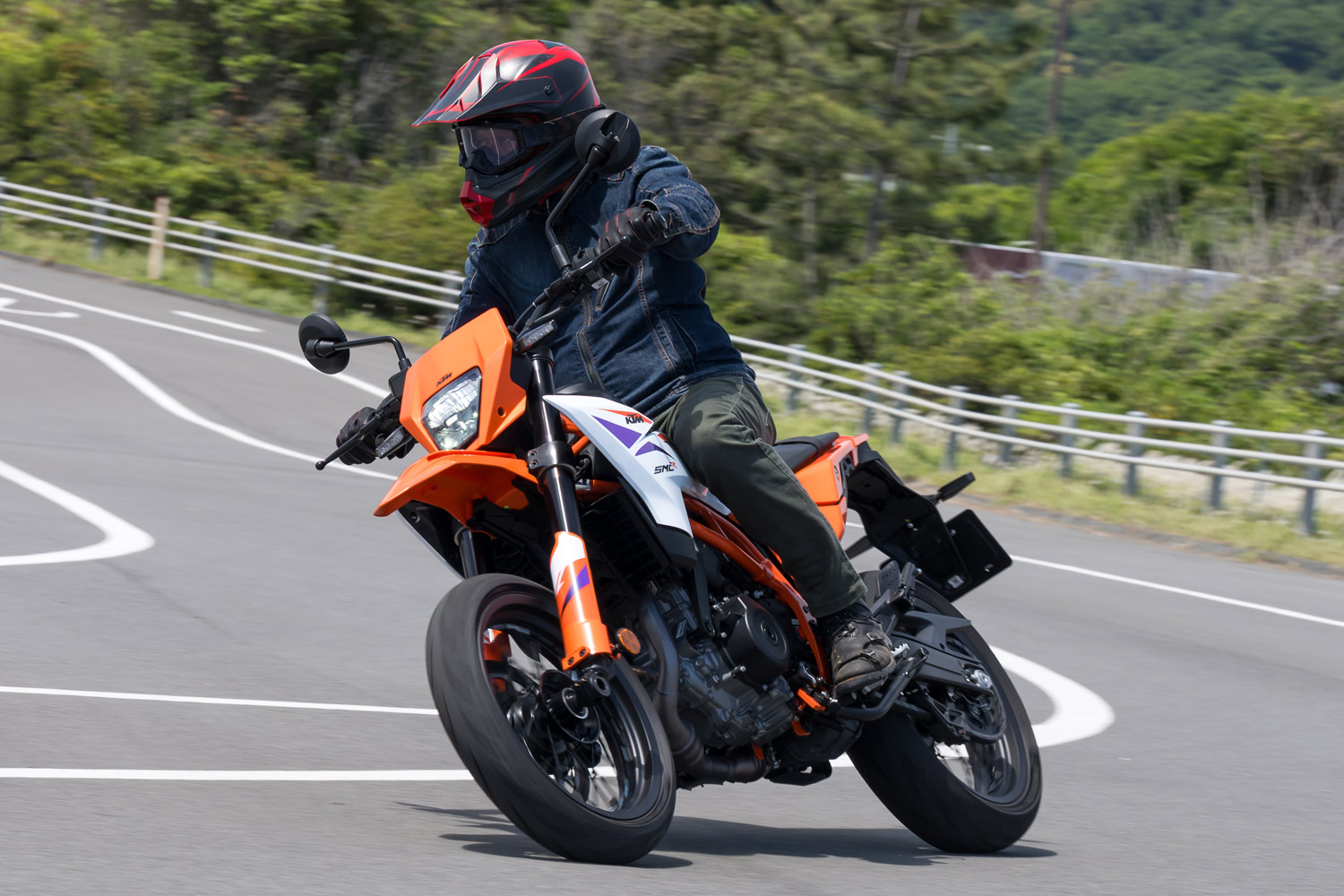 KTM 390 SMC R（6MT）