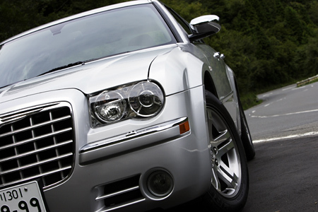 クライスラー 300C 5.7 HEMI（5AT）【試乗記】 いいじゃないか、豪快