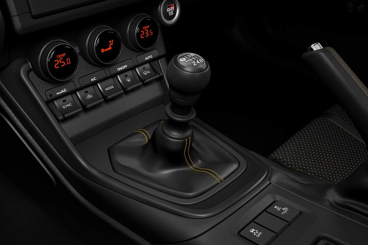 いまこそ、かき回したい！ 新車で買えるおすすめMT車はこれだ！