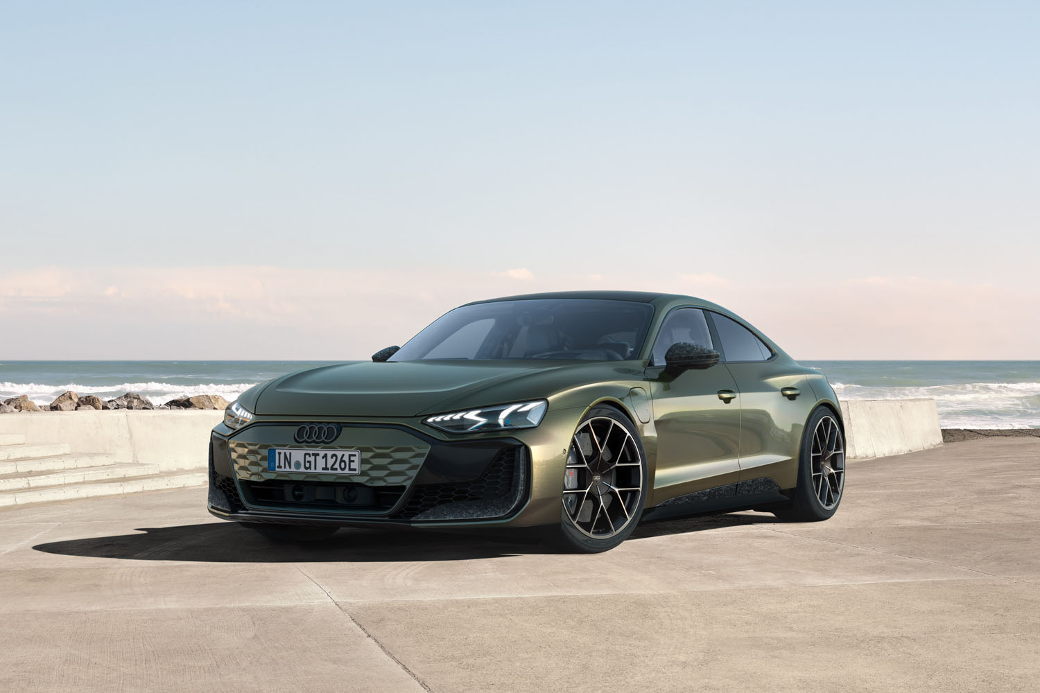 イートロン❤︎ About e-tron｜Audi e-tronスペシャルサイト