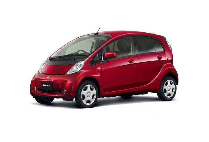 そこにはどんなメリットが!? 「三菱i-MiEV」が軽自動車を“卒業”した
