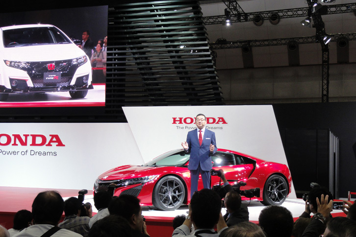 ホンダ、新型の燃料電池車を世界初公開【東京モーターショー2015