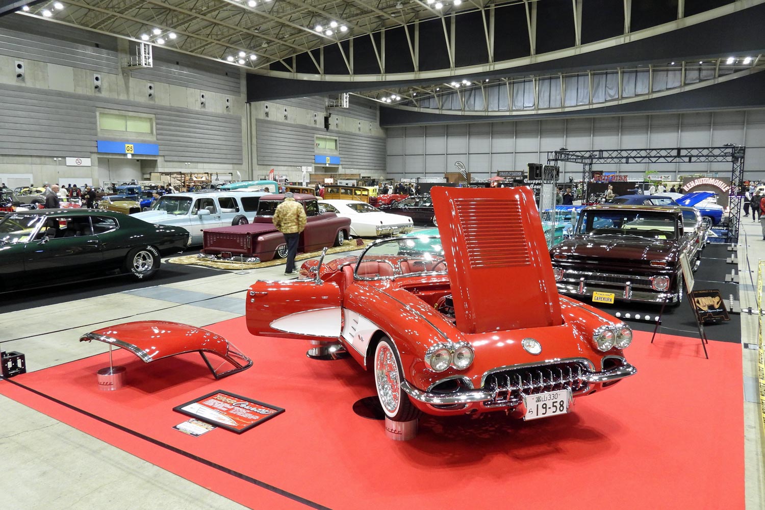 ヨコハマホットロッドカスタムショー2024」の会場から（四輪車