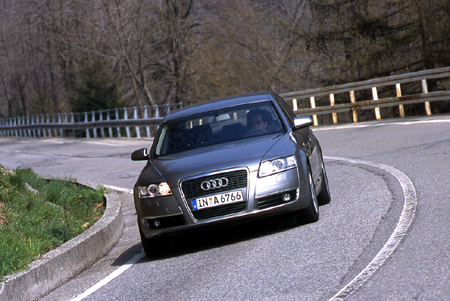 【送料無料】アウディ/A6/4FAUKS/3.2クワトロ/前期 純正 右 フロント ドア ロック ソレノイド ASSY アウディA6オールロードクワトロ 3.2 FSI（4WD⁄6AT）／4.2 FSI（4WD