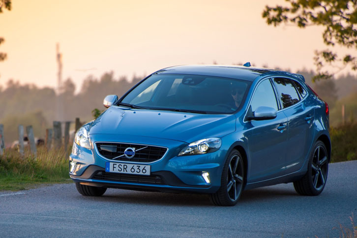 ディーゼルのボルボV40にスポーティーな限定車 【ニュース】 - webCG