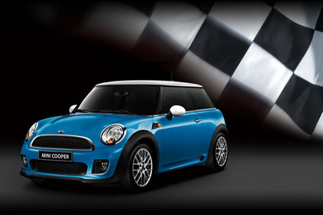 新品 京商 MINI JCW ミニクーパー 231馬力のFFスポーツハッチ！ 新型ミニクーパー／ミニクーパー