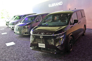 日産は“再挑戦”でホンダは“終了”　新型「エルグランド」発売に見る、プレミアムミニバンの今