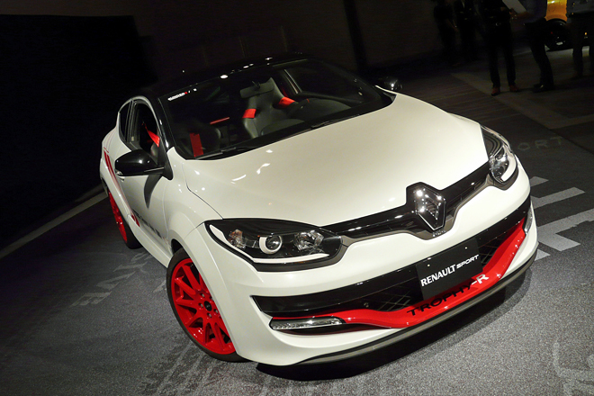 メガーヌR.S.」にさらなる高性能モデル 【ニュース】 - webCG