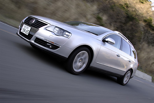 フォルクスワーゲン・パサート・ヴァリアント 2.0T (FF/6AT