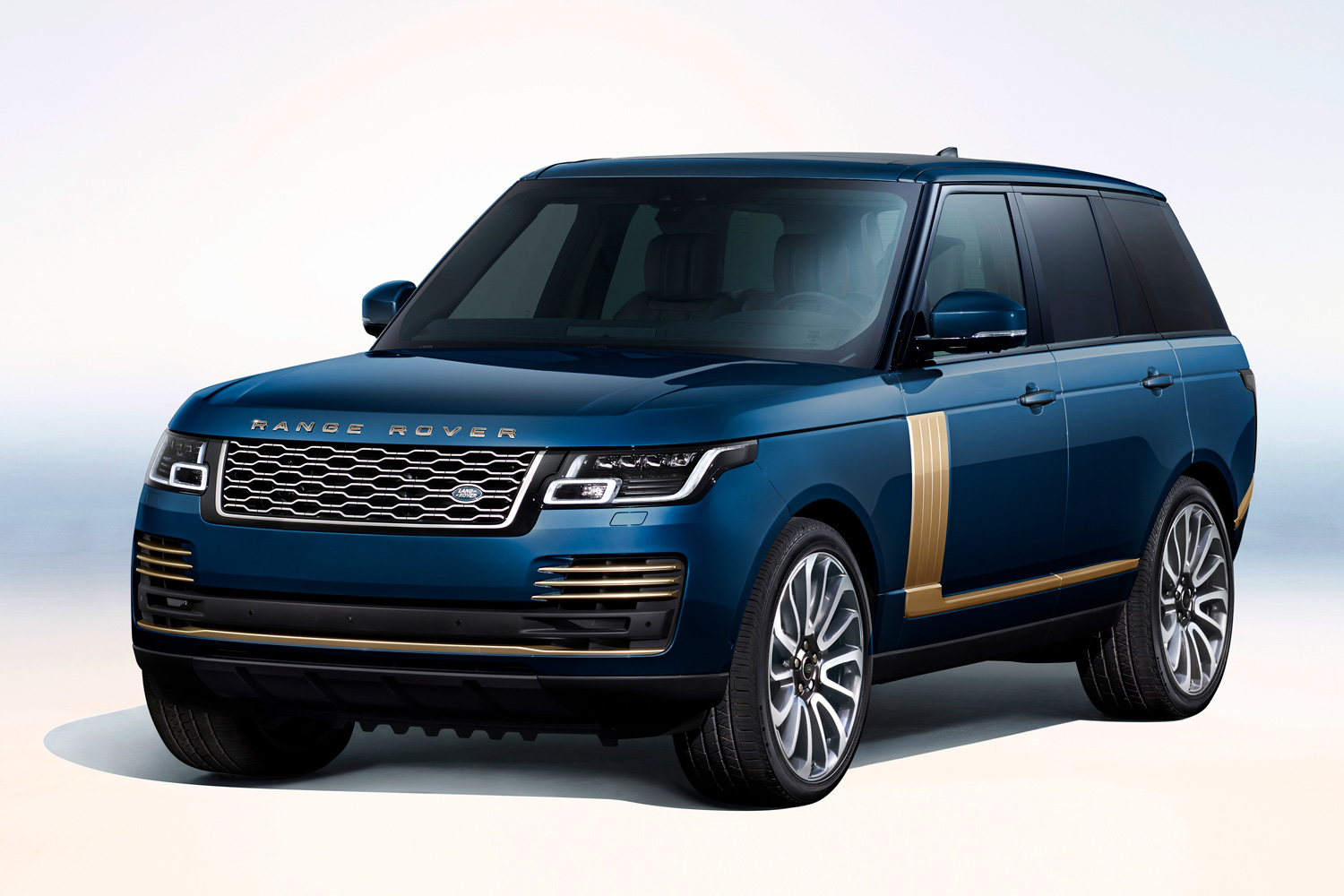 ランドローバー・レンジローバー」に特別仕様車「SVゴールデン