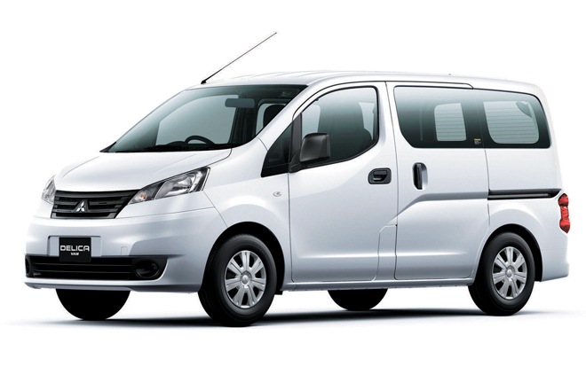 三菱 デリカバン 4WD 6人乗り 車検付き ETC ルーフキャリア ガソリン