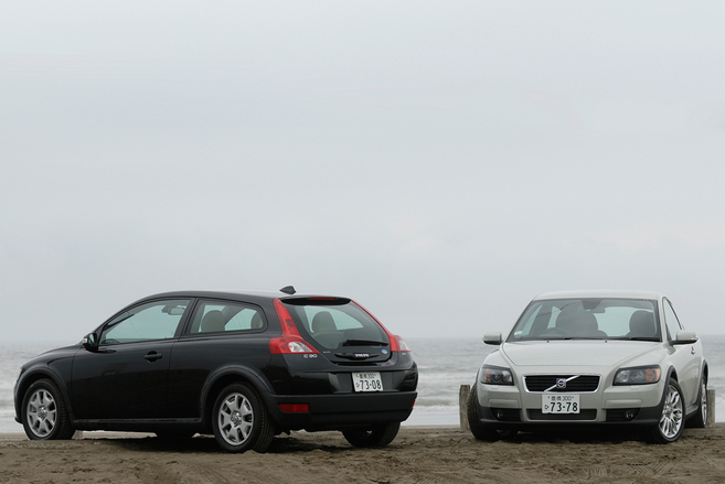 ★VOLVO　ボルボ　MB5244　C30　2.4i　純正　フロントバンパー　左右フォグランプ付き　476/ブリリアントブルー★ DIXCEL ボルボ C30 2.4i リア用 ブレーキローター PDタイプ VOLVO