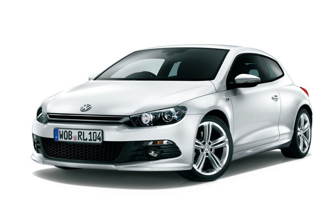 お値下げしました。Volkswagen VWシロッコにスポーティな特別仕様車が登場 【ニュース】 - webCG