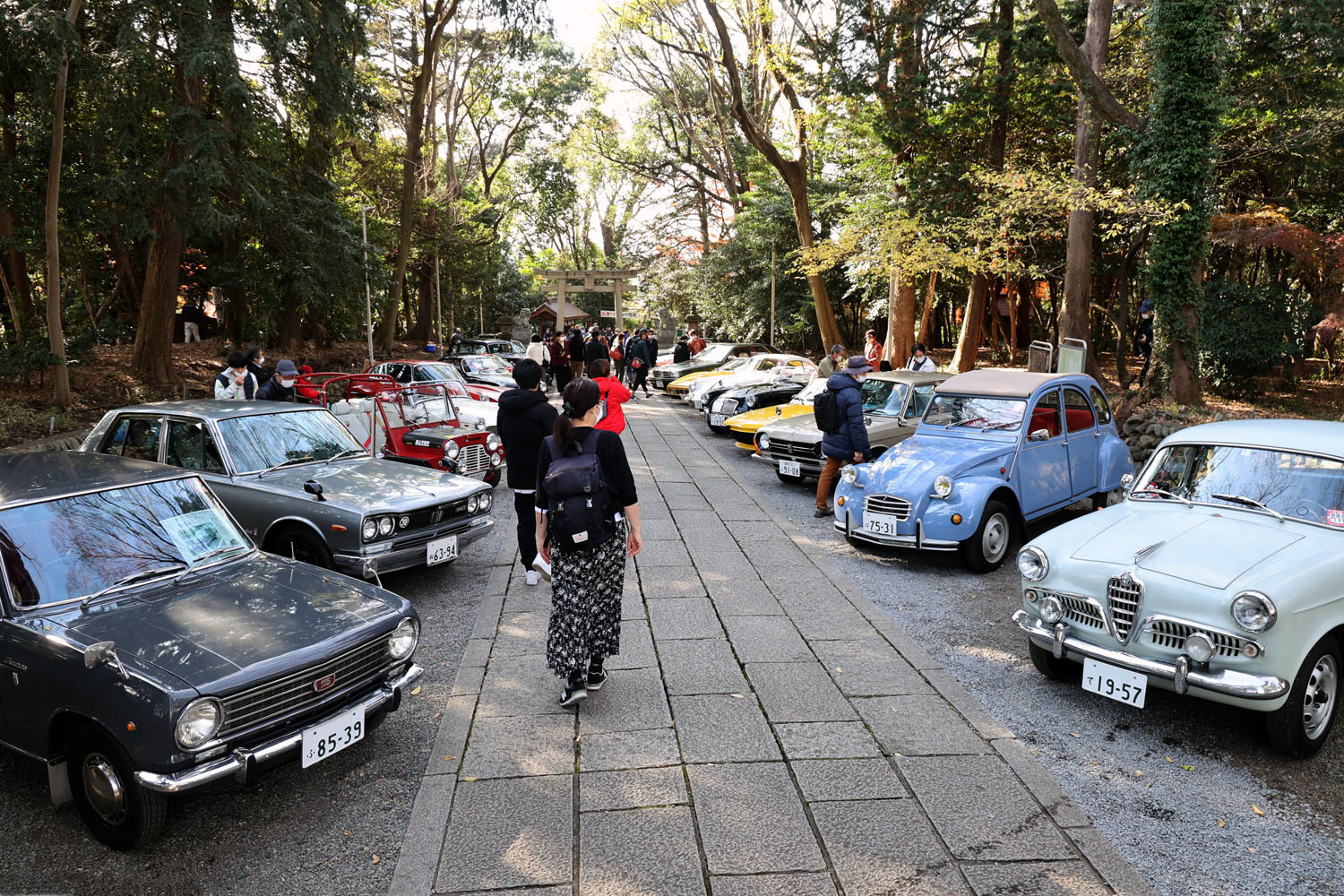 東京都国立市の谷保天満宮で旧車イベント開催される 【ニュース】 - webCG