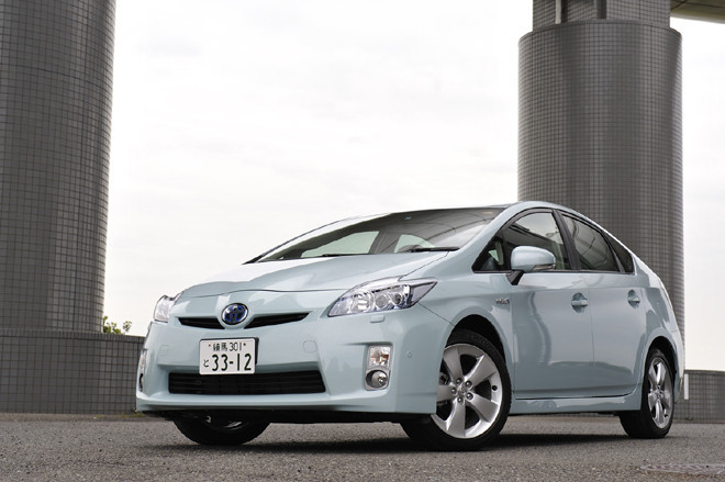 トヨタ・プリウス Gツーリングセレクション レザーパッケージ（FF/CVT