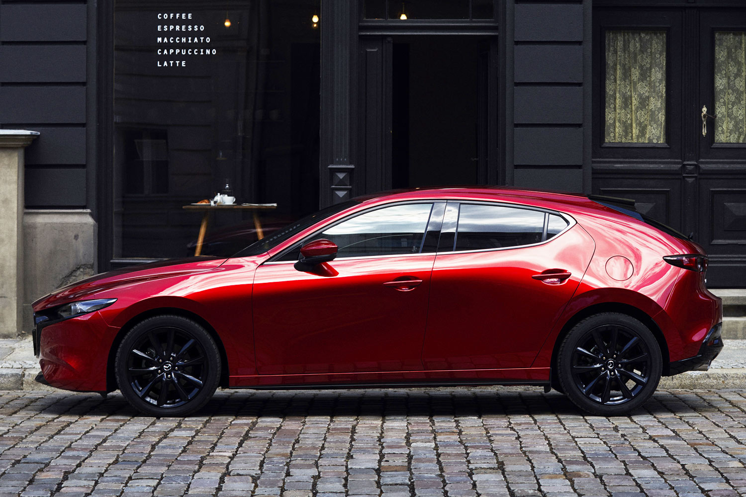 スカイアクティブX」を搭載した「マツダ3」が登場 新世代ガソリン