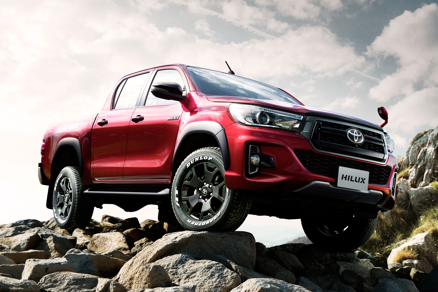 トヨタ・ハイラックス」に誕生50周年を祝う特別仕様車 【ニュース