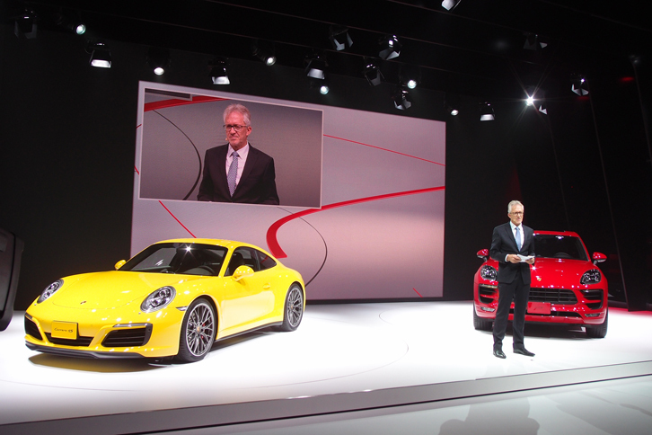 新型ポルシェ2車種がそろってデビュー【東京モーターショー2015