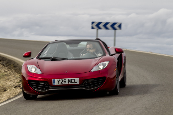 マクラーレンMP4-12Cスパイダー（MR/7AT）【海外試乗記】 ミドシップ