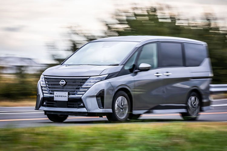 最後発でライバルに挑む「日産セレナ」の“強み”とは？ webCG