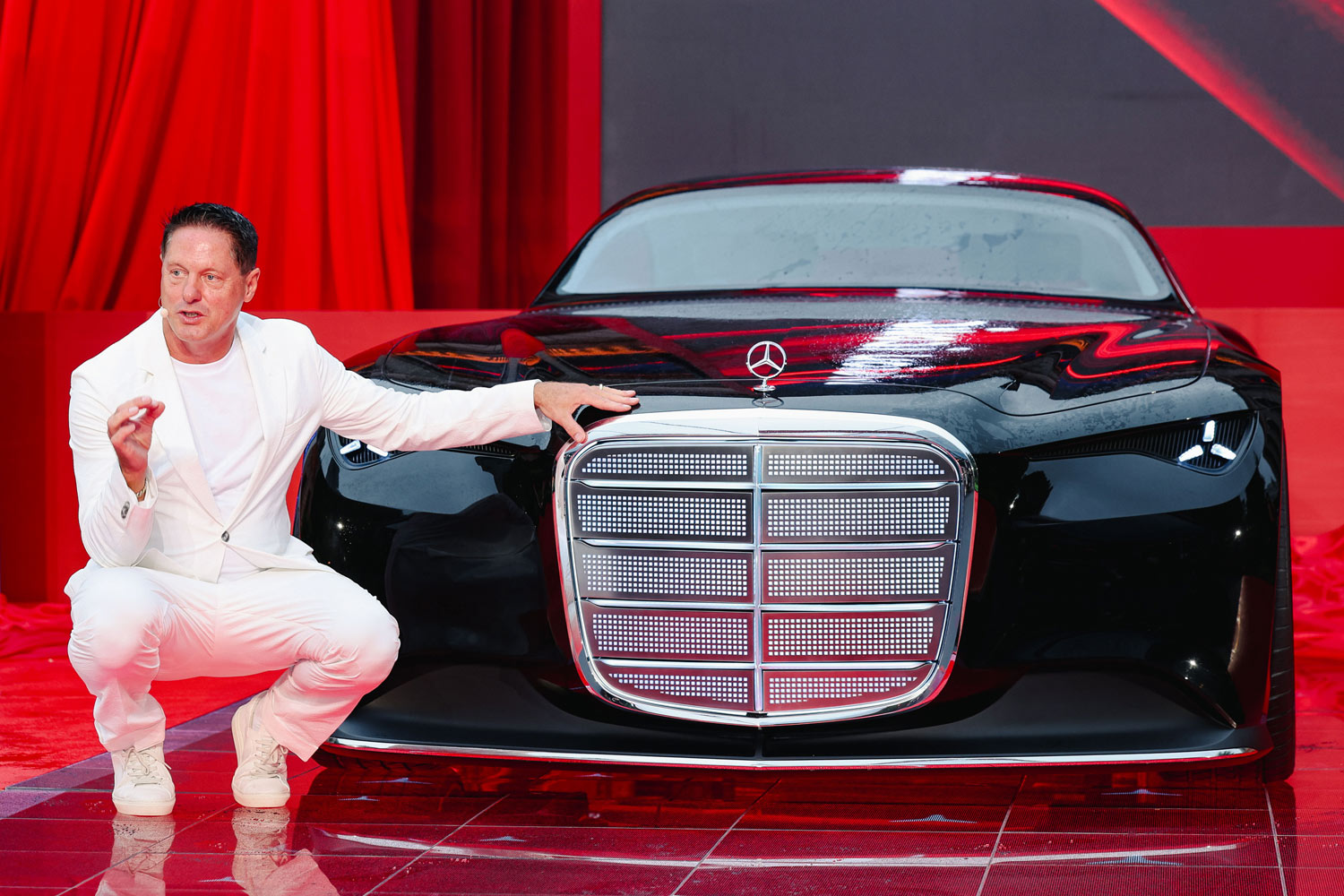 第107回：さよならワグナー（後編）　―革新から正統へ　変節するメルセデスと欧州カーデザインの未来―