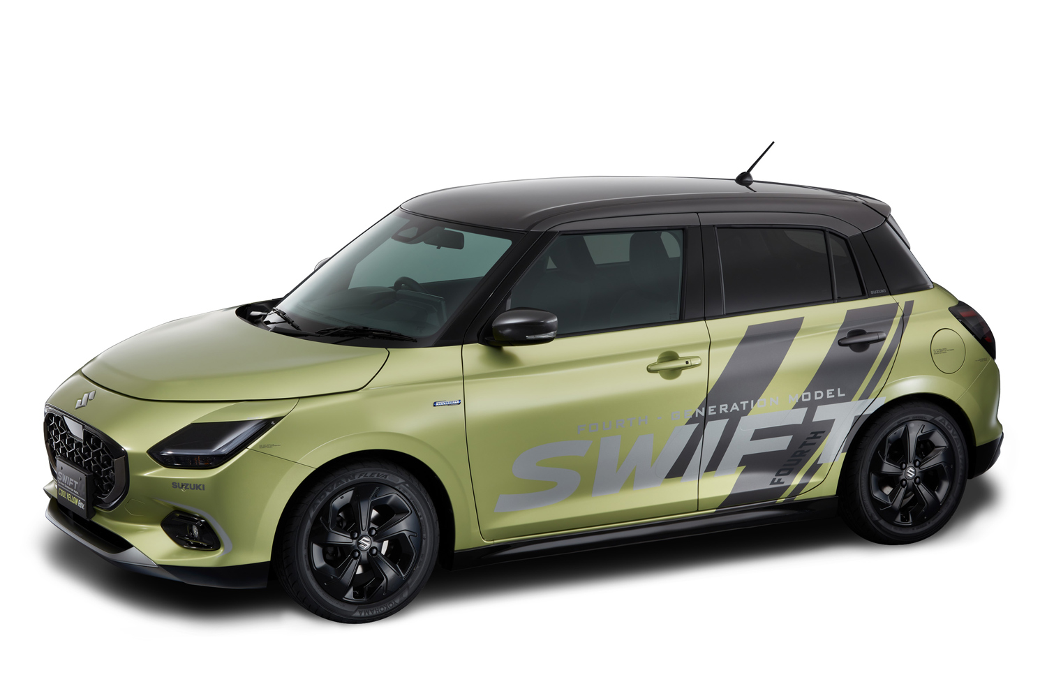 スズキが新型「スイフト」「スペーシア」などのカスタマイズモデルを