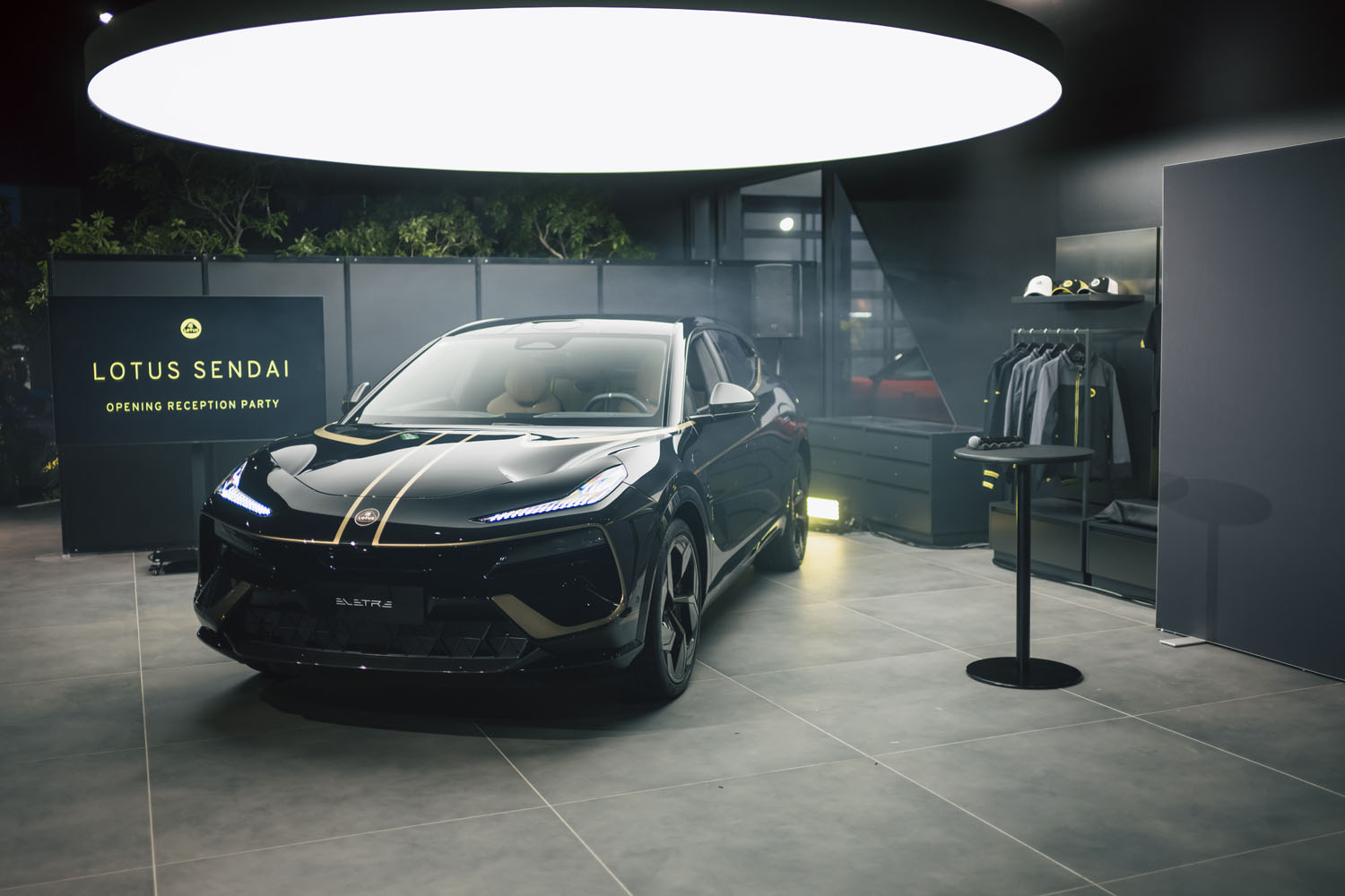 英ロータスの新CIを採用した正規ディーラー「ロータス仙台」がオープン